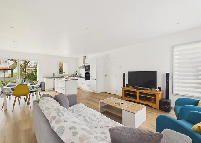 Maison Confort Pour 6 Avec Jardin Et Jacuzzi