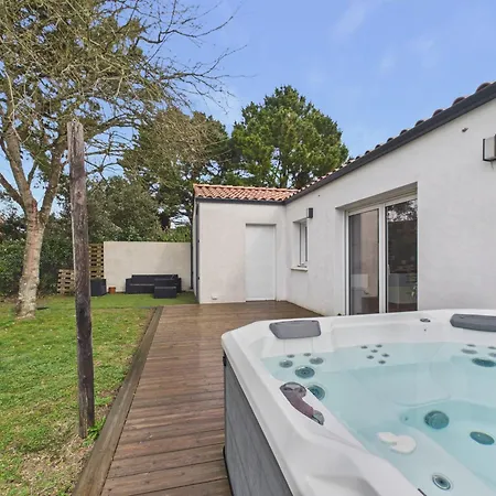 Hébergement de vacances Maison Confort Pour 6 Avec Jardin Et Jacuzzi Notre-Dame-de-Monts