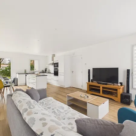 Maison Confort Pour 6 Avec Jardin Et Jacuzzi