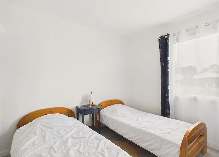 Maison Confort Pour 6 Avec Jardin Et Jacuzzi Holiday home *