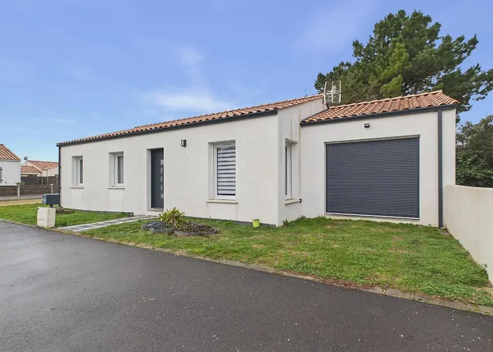 Maison Confort Pour 6 Avec Jardin Et Jacuzzi *